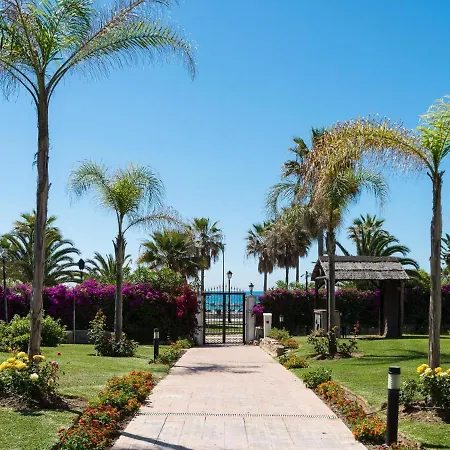 Apartment Vacation I Banus Waterfront Penthouse Marina, Sea View, Beachfront