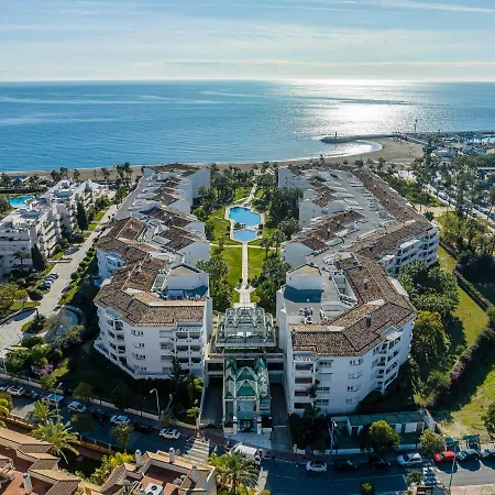 Vacation I Banus Waterfront Penthouse Marina, Sea View, Beachfront