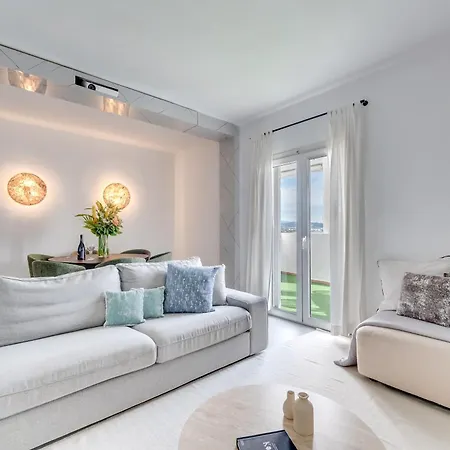 Vacation I Banus Waterfront Penthouse Marina, Sea View, Beachfront Marbella